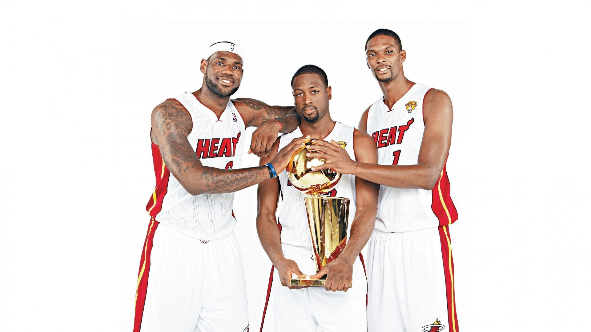 F1年度争冠焦点战,勇士强势拿下76人